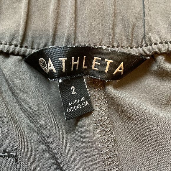 Athleta slate gray shorts women size 2 - Picture 4 of 5